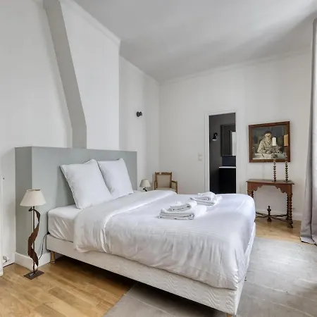 Appartamento Spacious Typical Parisian Flat - Le Marais